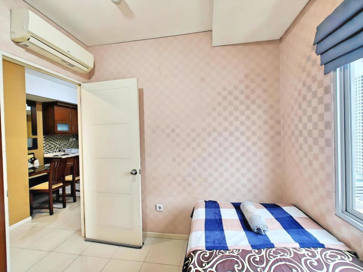 Apartment Strategic 2br Thamrin With Pool & Gym By 2ndhome *
