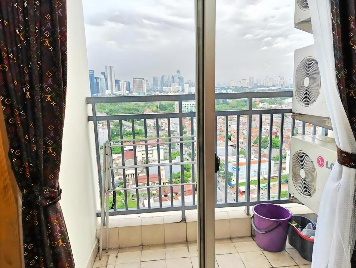 Strategic 2br Thamrin With Pool & Gym By 2ndhome * Jakarta